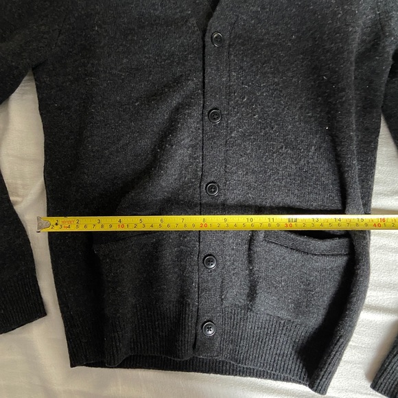 Uniqlo wool cardigan - Picture 6 of 6
